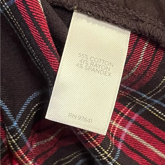 Festive JJill Cotton Blend Plaid Pants. - Picture 4 of 8